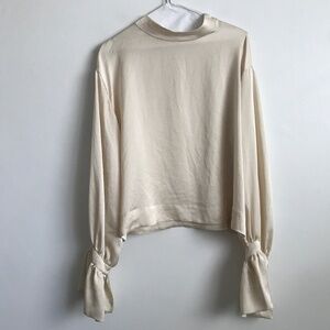 CUT WOMENS BLOUSE LONG SLEEVE IVORY SATIN PULLOVER SMALL